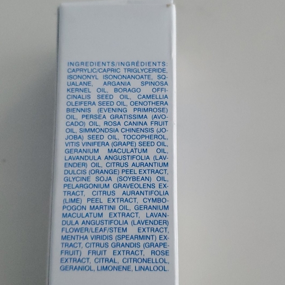 Malin and Goetz recovery oil for face less wrinkle - Picture 5 of 5